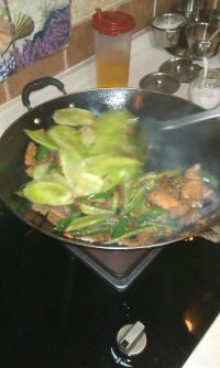 莴笋辣椒炒肉
