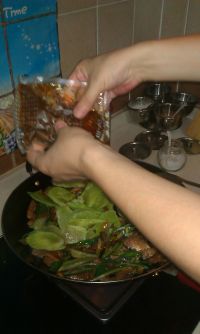 莴笋辣椒炒肉