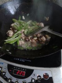 梅豆鸡腿