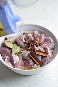 腌肉土豆