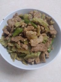 苦瓜炒肉片