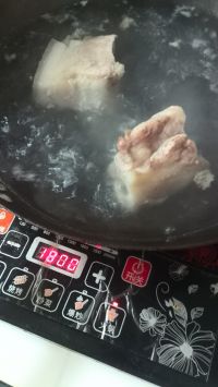 豆腐干烧肉