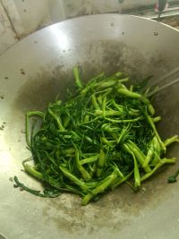 蒜蓉炒通菜