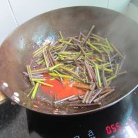 麻辣水煮蕨