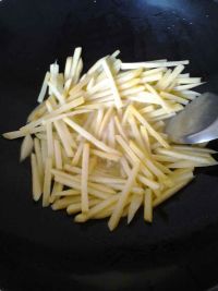 肉片土豆丝