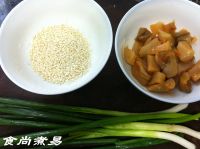 椒盐榨菜葱油饼