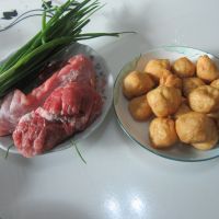 猪肉茶香酿豆腐