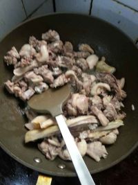 莲藕炒鸭