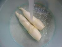 黄金针菇茭白炒面