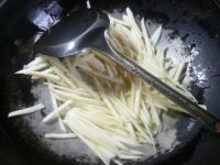 黄金针菇茭白炒面