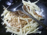 黄金针菇茭白炒面