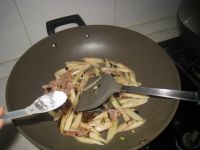 肉丝炒蒲菜
