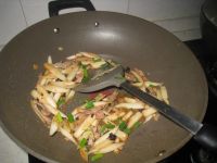 肉丝炒蒲菜