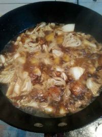 土豆炖鸡腿