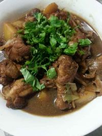 土豆炖鸡腿