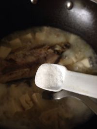 鲫鱼豆腐汤