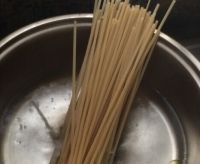 鲟龙鱼奶油烩意面