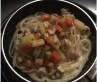鲟龙鱼奶油烩意面
