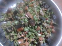 皮蛋肉末豆角粒