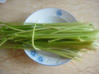 芹菜炒鱿鱼干