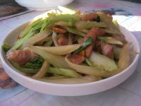 瘦肉香肠烩芹菜