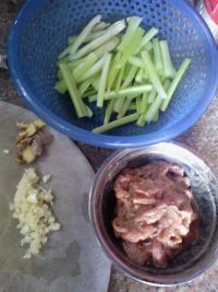 西芹炒肉
