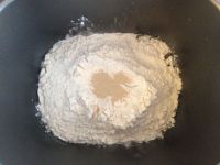 椰香蓝莓果酱面包