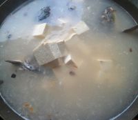 鱼头豆腐汤