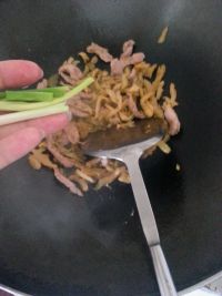 榨菜炒肉丝