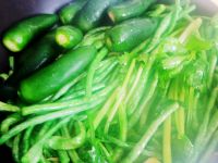 酱香豇豆土豆芹菜