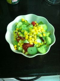 蔬菜玉米沙拉