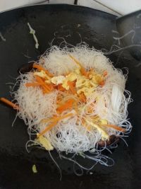 什锦炒米粉