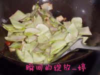 五花肉炒扁豆