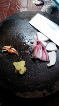 洋葱炒虾