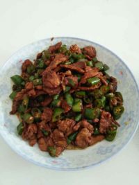 尖椒炒肉片