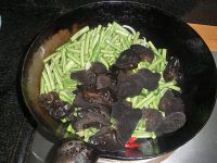 黑木耳炒豇豆