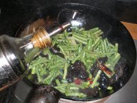 黑木耳炒豇豆