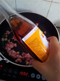 胡萝卜肉酱