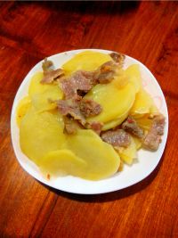 土豆炒肉
