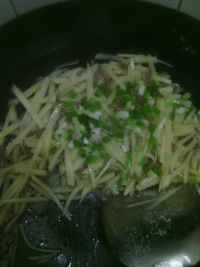 肉丝炒土豆