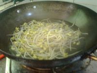 黄豆芽凉拌面