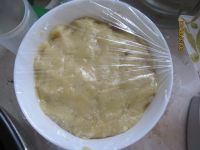 莲蓉蛋黄月饼