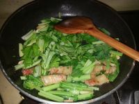 芹菜炒五花肉
