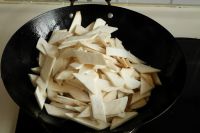 杏鲍菇炒肉片