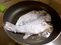 孜然煎鲈鱼