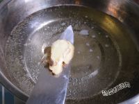 鲟龙鱼筋羊排煲