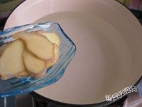 鲟龙鱼筋羊排煲