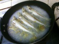 冬菜煮沙尖鱼
