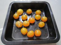 莲蓉蛋黄月饼