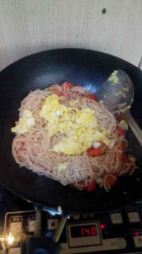 西红柿鸡蛋炒面